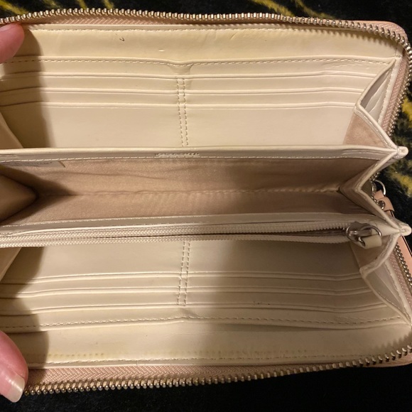 COACH Navy Canvas Bag and wallet Interior zipper pocket & two add’l sewn-in. - Picture 6 of 9